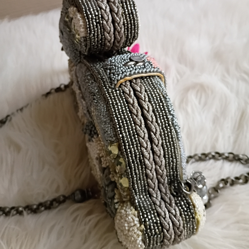 Mary Frances Hop To It Easter Bunny Rabbit Beaded Bag - Picture 8 of 13